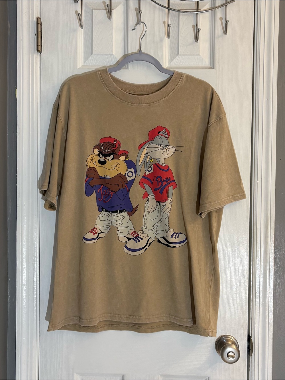 Looney Tunes Taz & Bugs Bunny Graphic T-Shirt Taupe Brown Men's Size Medium M.